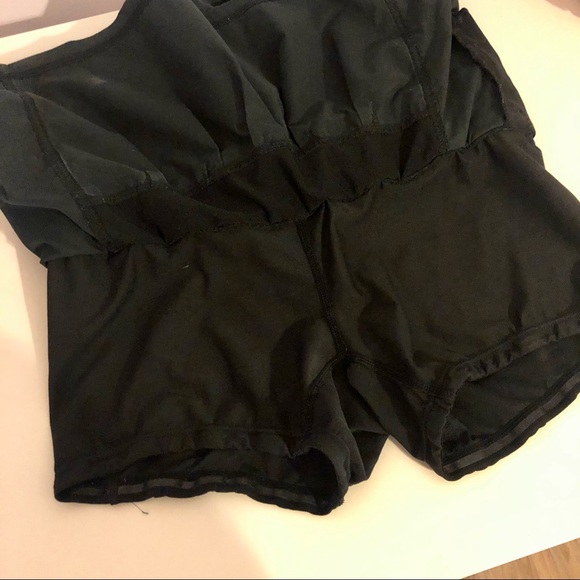 Lululemon black tennis skort size 4 - Picture 4 of 9